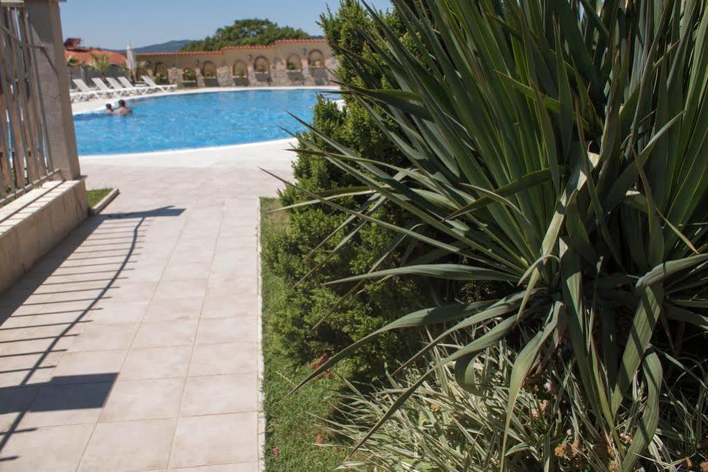 Gardenia Vacation Settlement Aparthotel Sozopol Ngoại thất bức ảnh